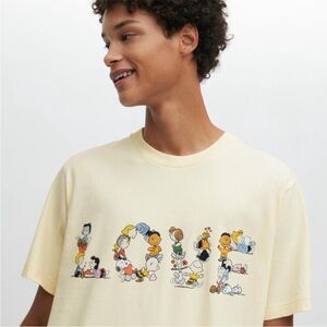 Peanuts X Uniqlo Yellow Cotton Tee Shirt NWT XS
